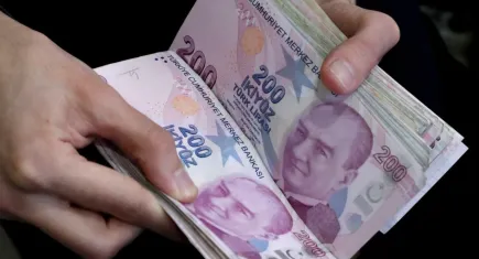 CHP'li İlgezdi'den Emeklilik çıkışı: 10 bin liralık emekli aylığı 3 aylık enflasyona yenilerek, alım gücü 8 bin 500 liraya düştü! haberinin görseli