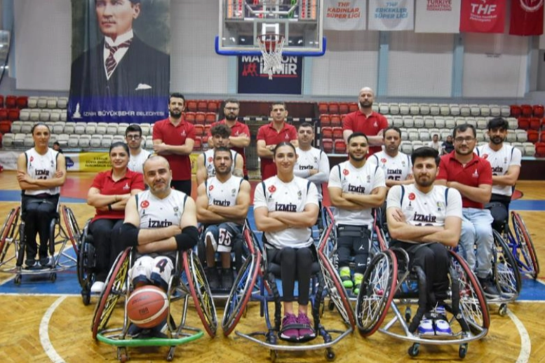 İzmir'in Cesur Yürekleri EuroCup'ta yarı finale çıktı!