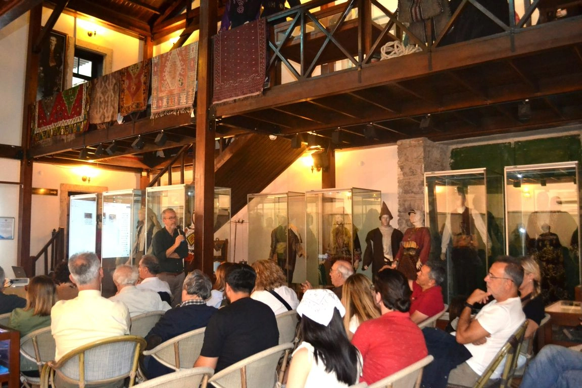 EÜ’de “Çalgı Koleksiyonculuğu, Çalgıların Sınıflandırılması ve Müzecilik” Söyleşisi haberinin görseli