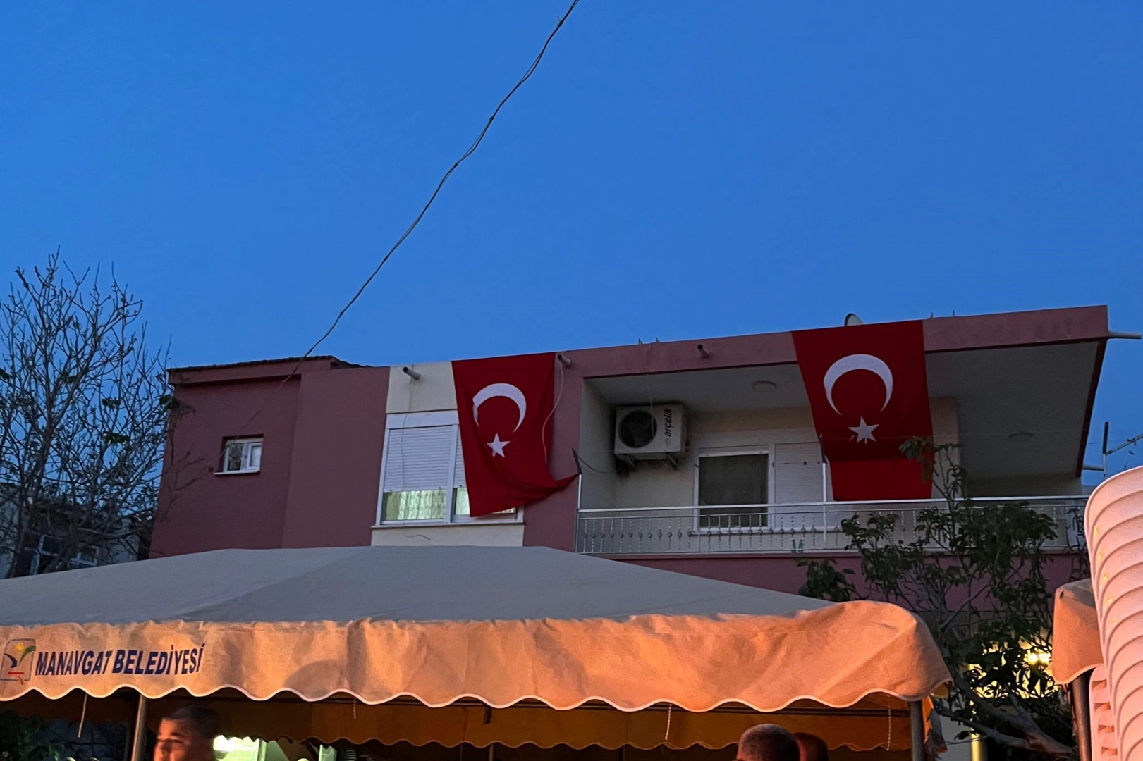Antalya şehit ateşiyle yandı! haberinin görseli