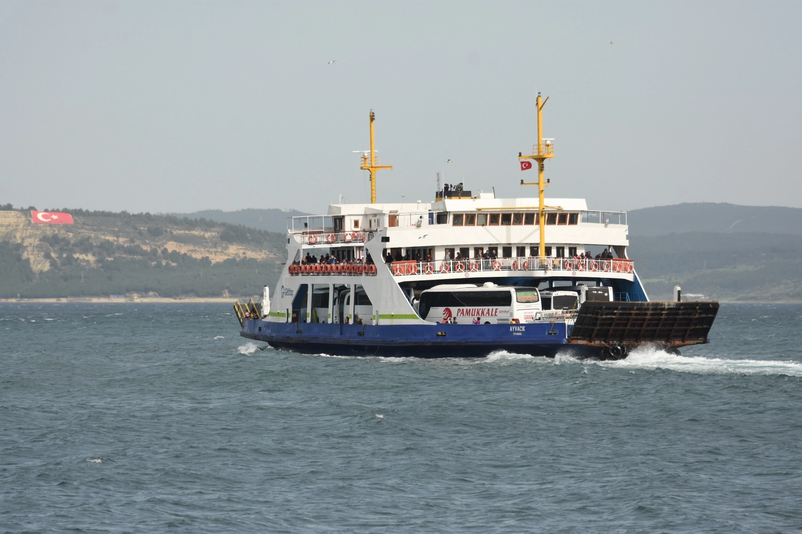 Çanakkale'de feribot seferleri iptal!