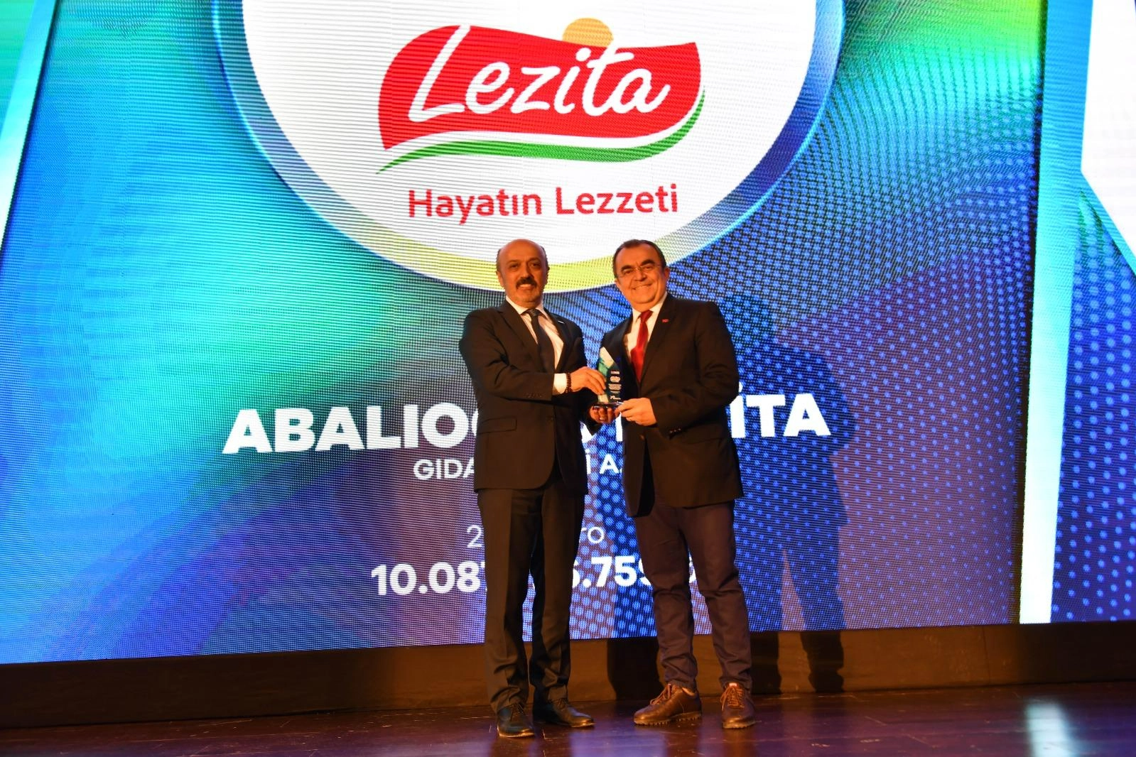 Lezita’ya DESİAD’dan ödül