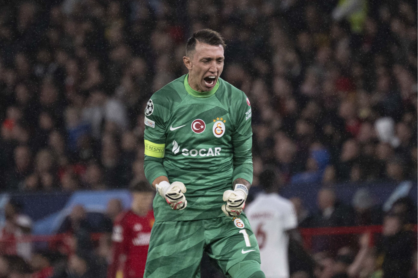 Galatsaray'ın file bekçisi Fernando Muslera kimdir? Fernando Muslera ne kadar maaş alıyor?