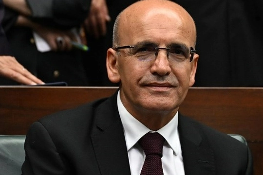 Bakan Şimşek'ten girişimcilere müjde:  Yeni bir üst fon geliyor haberinin görseli