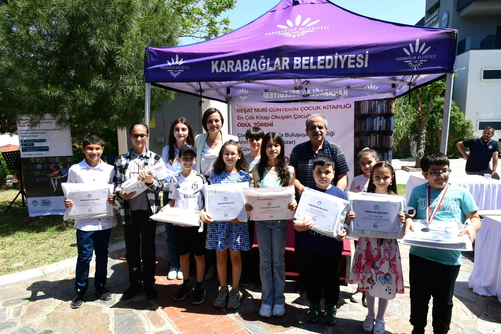 Başkan Kınay çocuklardan söz aldı: Okumaktan ve yazmaktan vazgeçmeyin