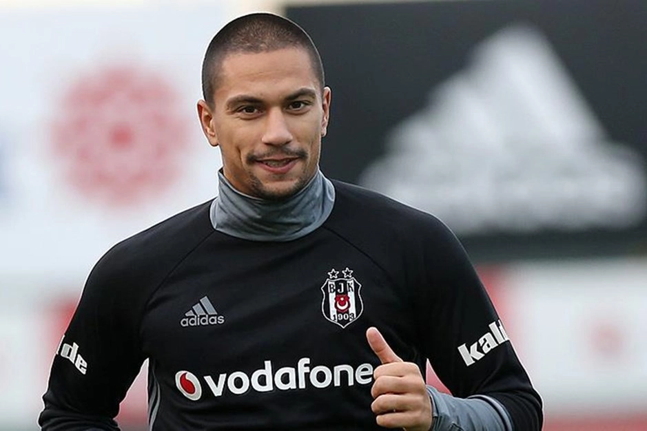 Süper Lig takımlarından Beşiktaş'ta forma giyen Gökhan İnler kimdir? Gökhan İnler ne kadar maaş alıyor? haberinin görseli