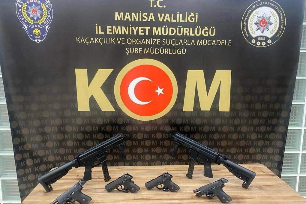 Manisa'da şok baskın:2 silah taciri yakalandı haberinin görseli