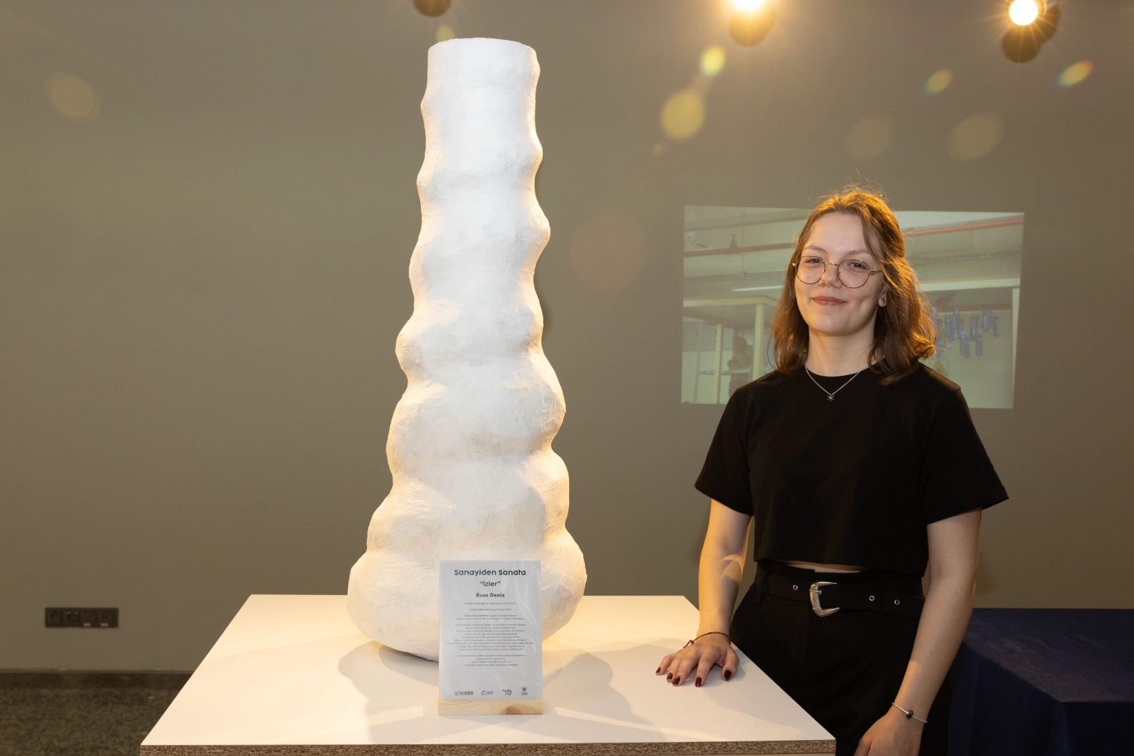 Öğrenciler, sanayi atıklarını sanat eserine dönüştürdü haberinin görseli