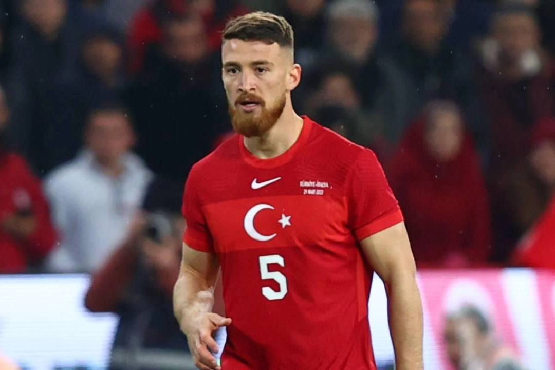 Köln kurtarıcısı Salih Özcan kimdir? Salih Özcan ne kadar maaş alıyor? haberinin görseli