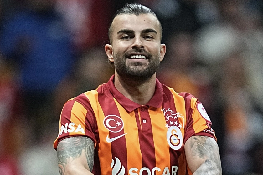 Futbolun gorili Abdülkerim Bardakçı kimdir? Abdülkerim Bardakçı ne kadar maaş alıyor?  haberinin görseli