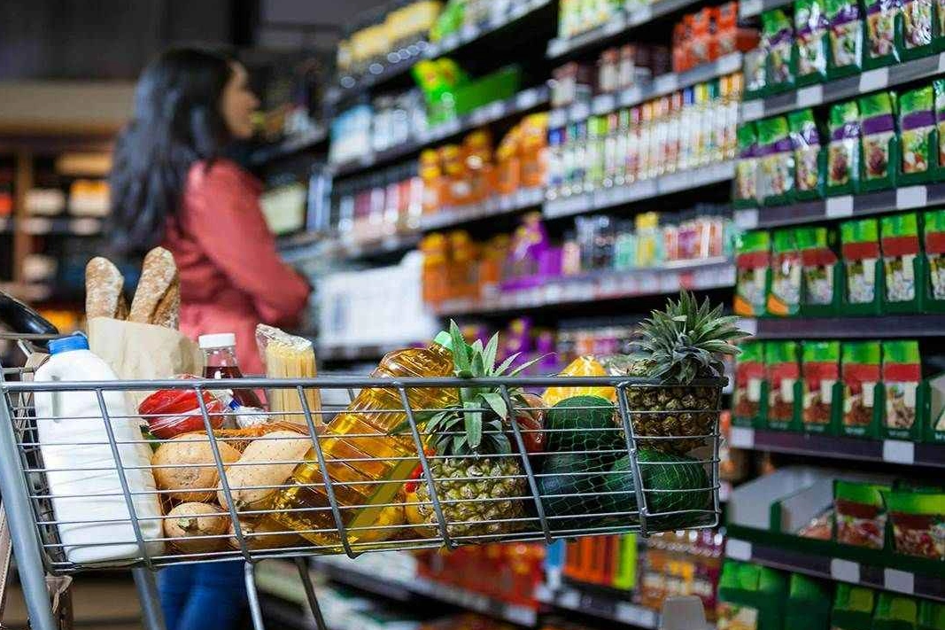 Bu haber midenizi bulandırabilir... Ünlü market zincirinin çiğdem paketinin içinden ne çıktı ? Duyunca  'şok' olacaksınız!