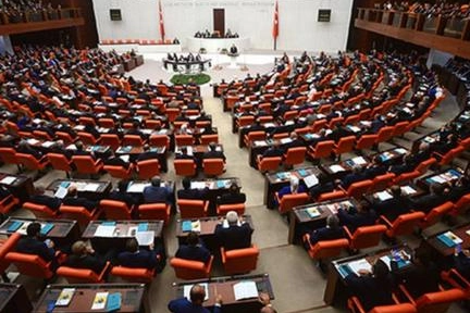 Fahiş fiyat ve stokçuluğun cezaları artırılıyor haberinin görseli
