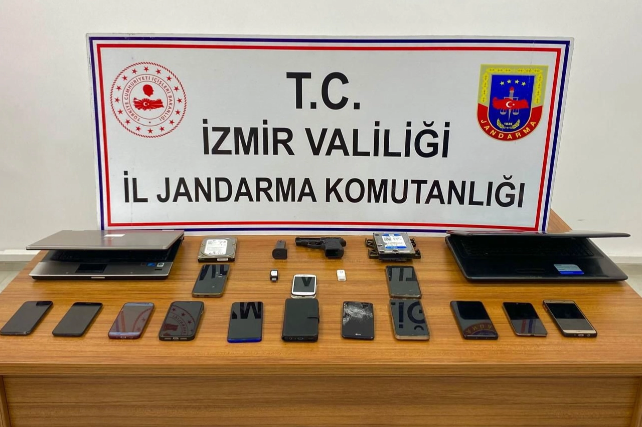 İzmir haber: Yasa dışı bahis oynatarak haksız kazanç sağlayanlara operasyon haberinin görseli