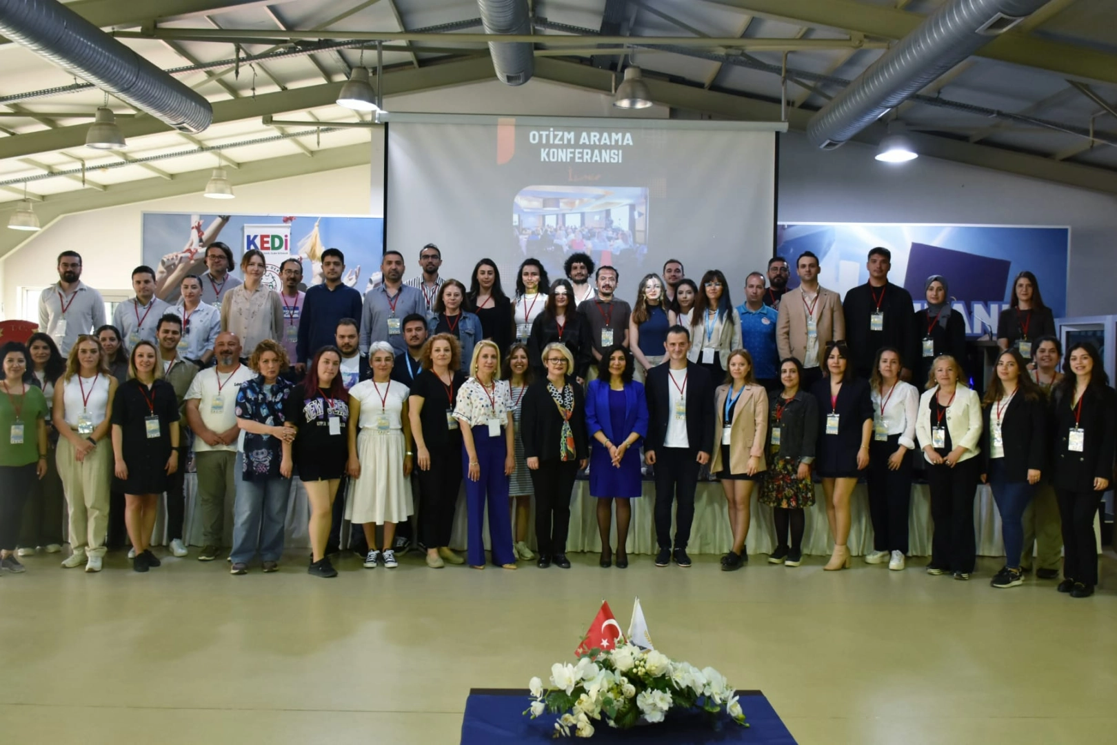 Otizm için arama konferansı yapıldı haberinin görseli
