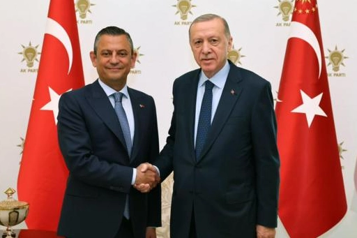 Özel'den Erdoğan'a  'Deprem Bakanlığı' kurulsun teklifi haberinin görseli