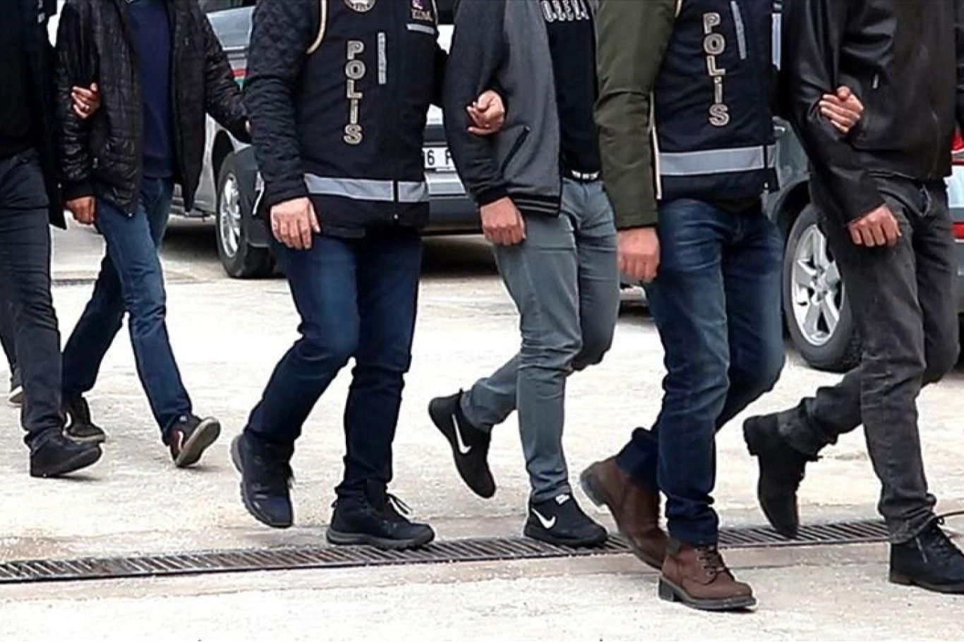 'Garson' deşifre edildi! Emniyet personellerine işlem yapıldı! haberinin görseli