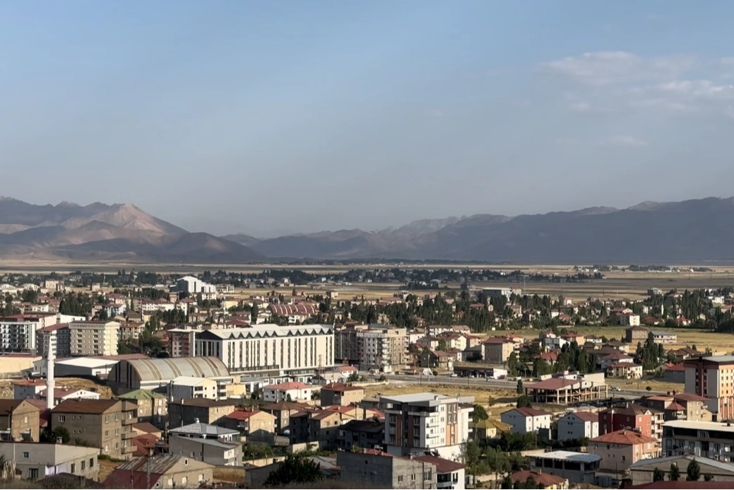 Hakkari fay zonunda deprem ihtimali : Türkiye'ye sınır il ve ilçelerde yıkım yaşanabilir haberinin görseli