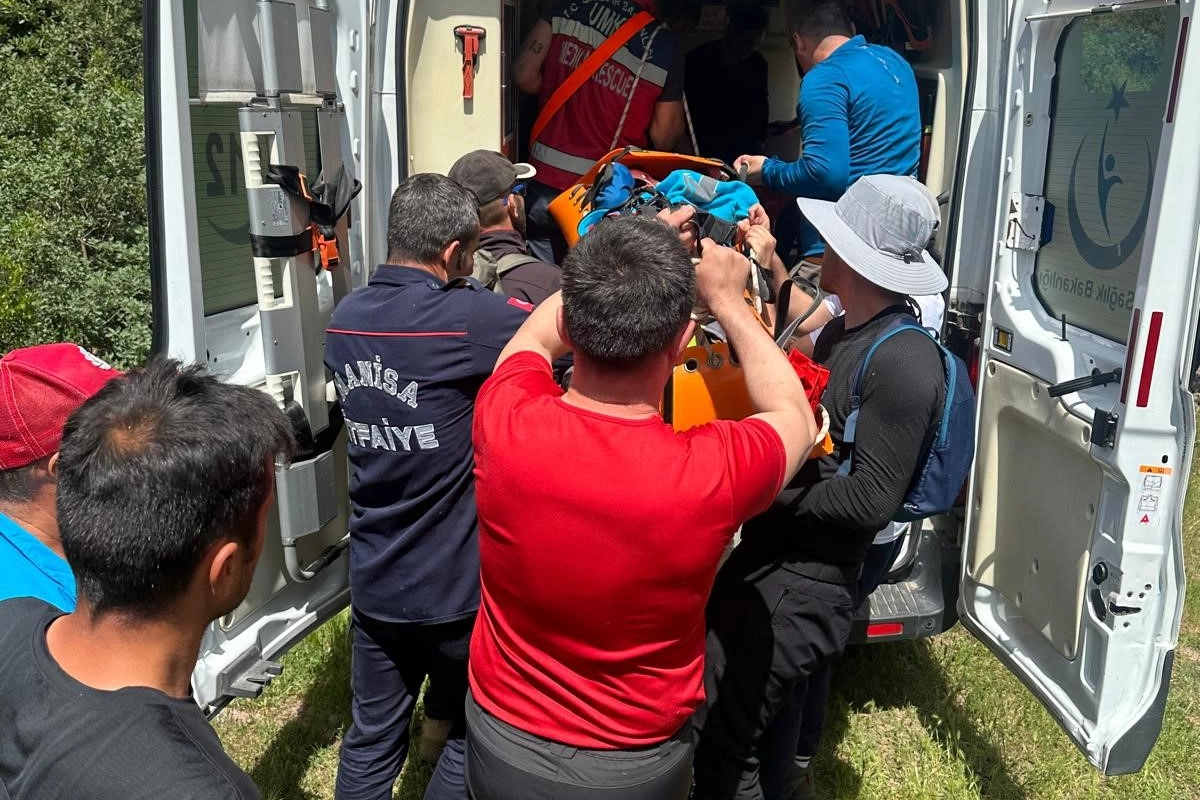 Manisa'da kaza! Trekking yaparken düşüp yaralandı haberinin görseli
