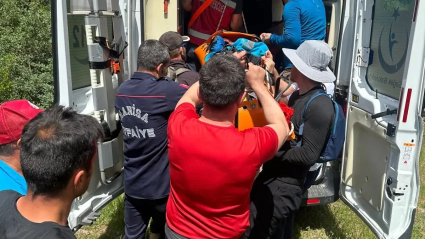 Manisa'da kaza! Trekking yaparken düşüp yaralandı haberinin görseli