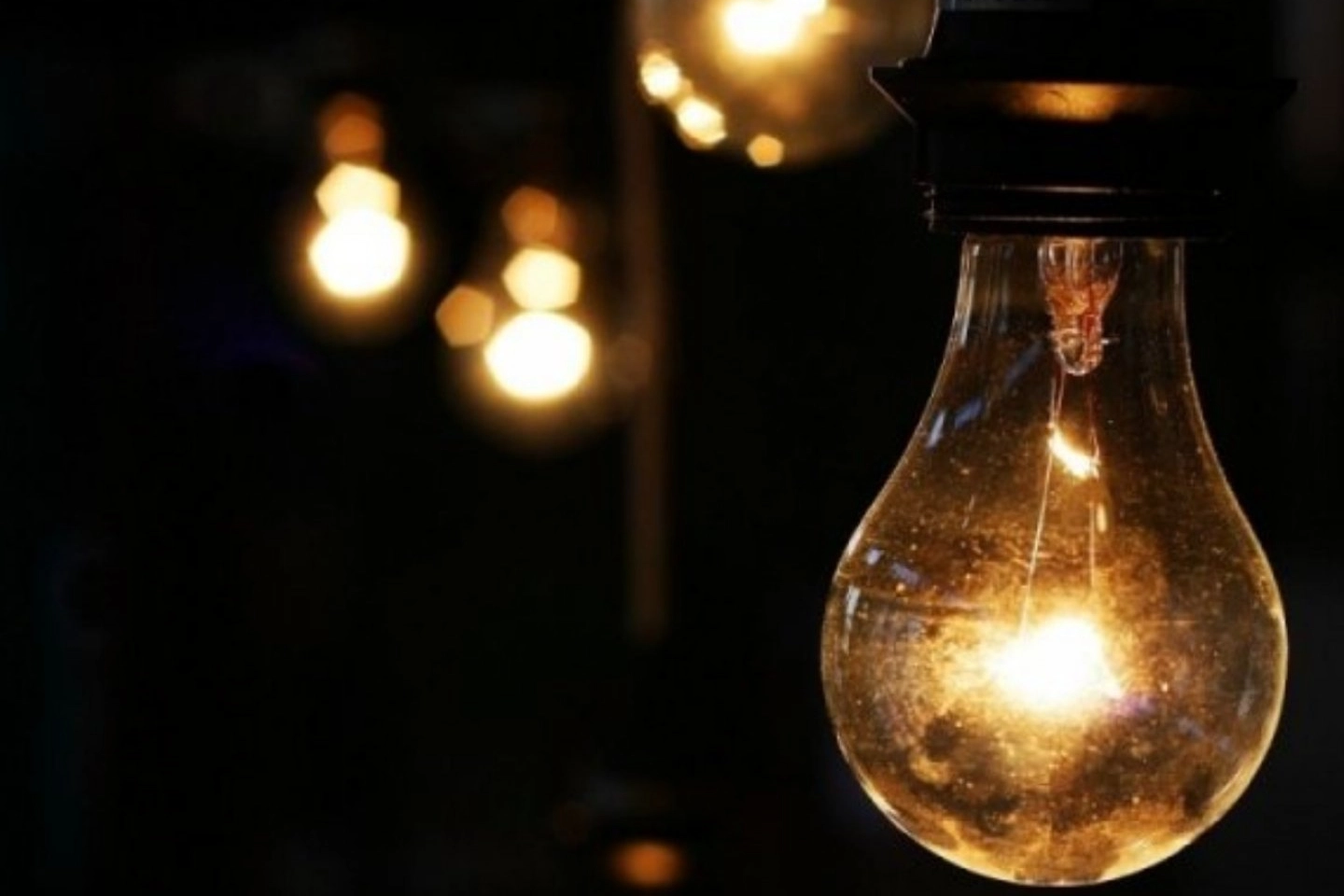 BEDAŞ İstanbulluları uyardı: İstanbul’da o ilçelerde saatlerce elektrik olmayacak! İstanbul’da elektrikler ne zaman gelecek? 6 Mayıs güncel İstanbul elektrik kesintisi listesi haberinin görseli