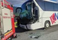 Bursa'da faciadan dönüldü: Yolcu otobüsü tıra arkadan çarptı