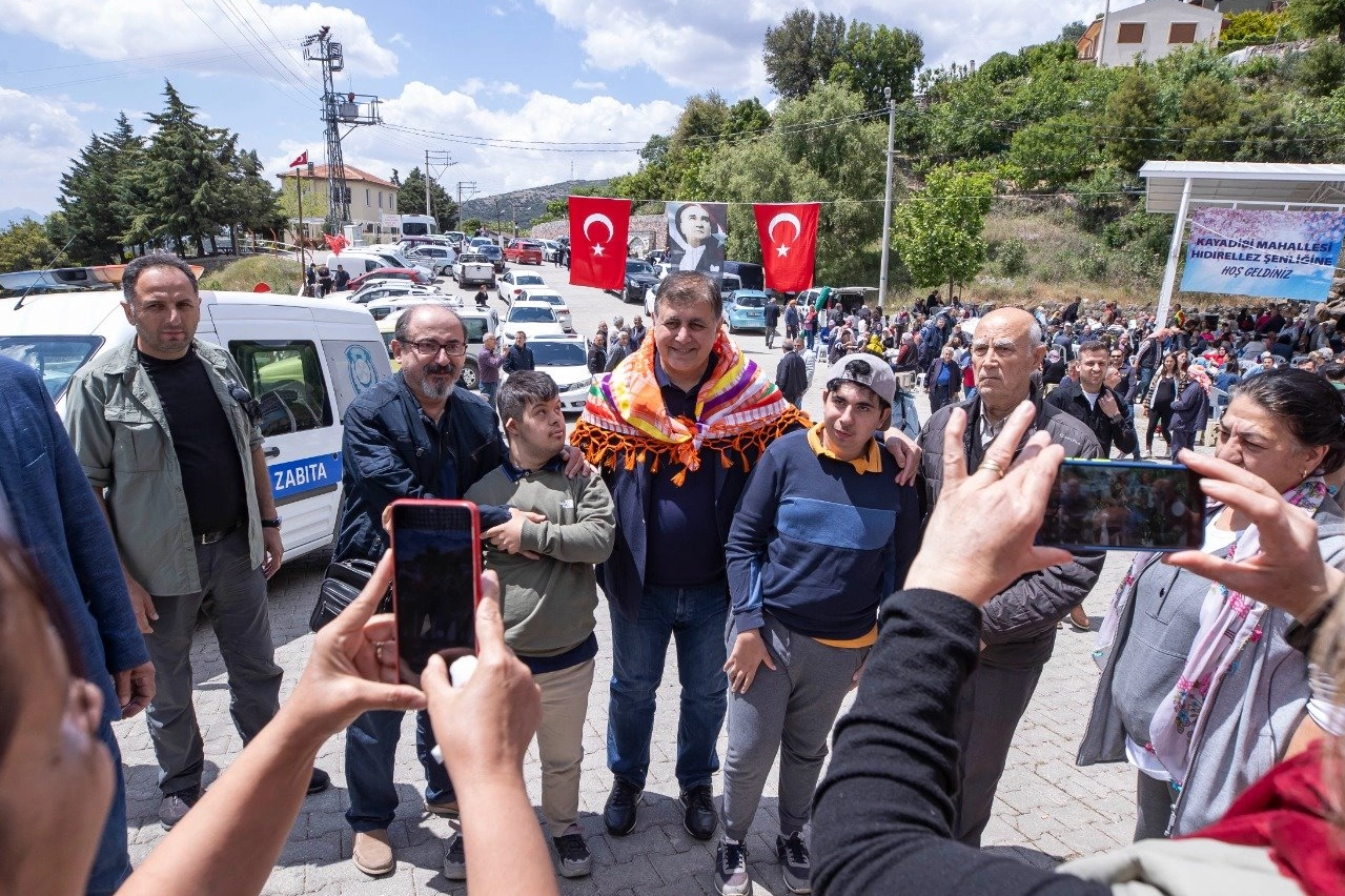 Kayadibi köylülerine Başkan Tugay'dan Hıdırellez sürprizi