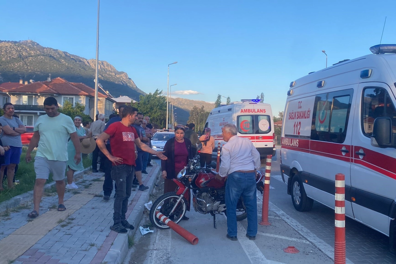 Muğla'da feci kaza! Motosiklet ile otomobil çarpıştı: 2 yaralı haberinin görseli