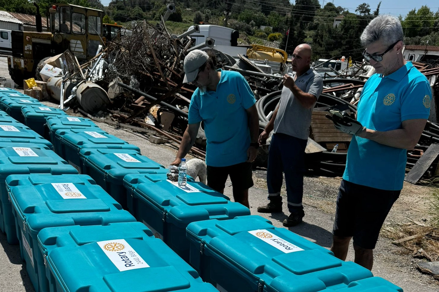 Rotary 2440, 100 deprem kiti hazırlandı haberinin görseli