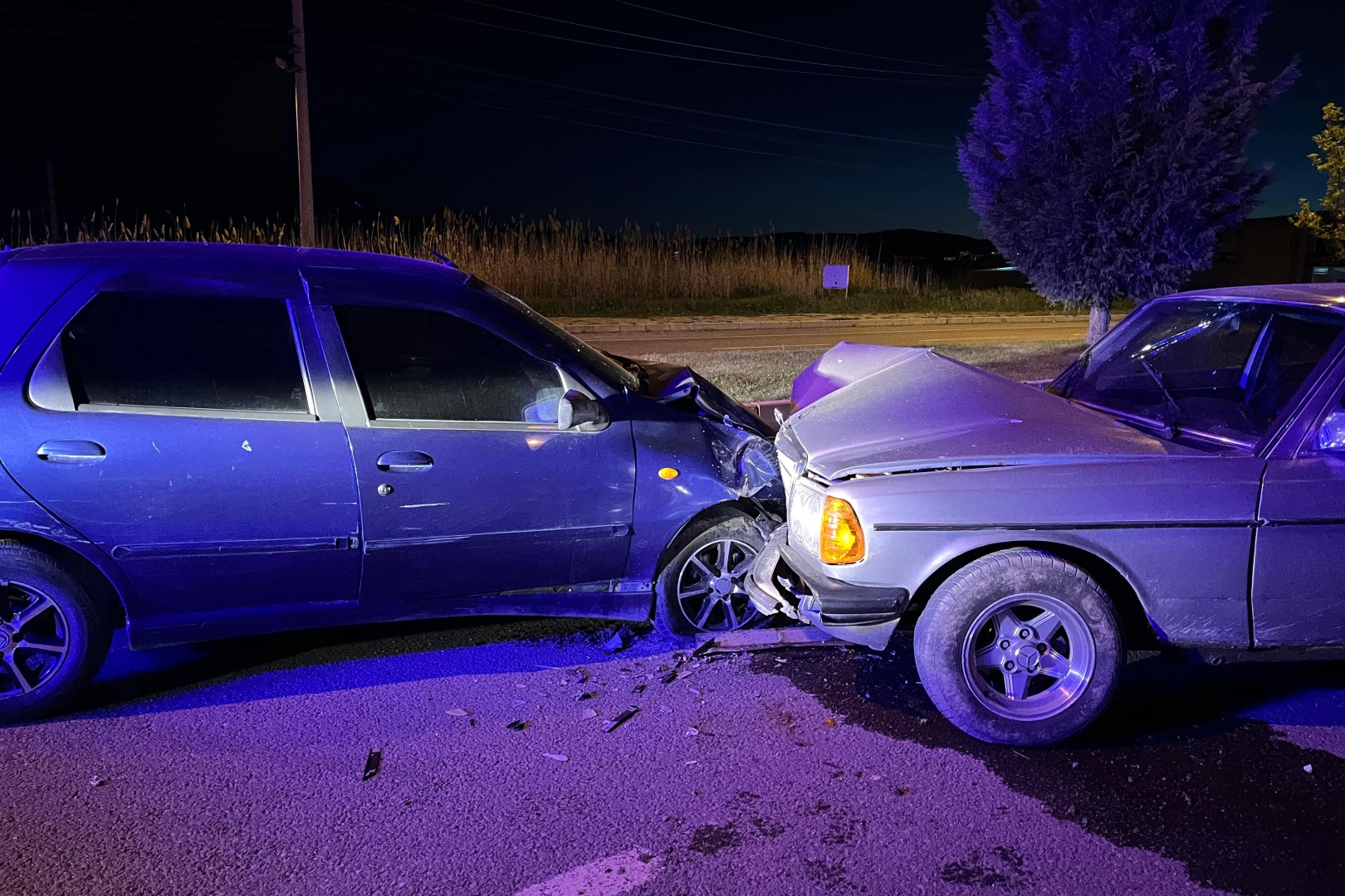 Tavşanlı'da feci trafik kazası: Yaralılar var! haberinin görseli