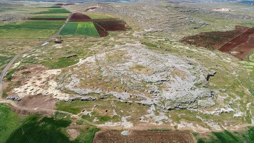 Tharsa Antik Kenti'nde kazı ve temizlik çalışmaları başladı haberinin görseli