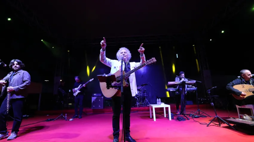 Urla Enginar Festivali'nde Yeni Türkü fırtınası