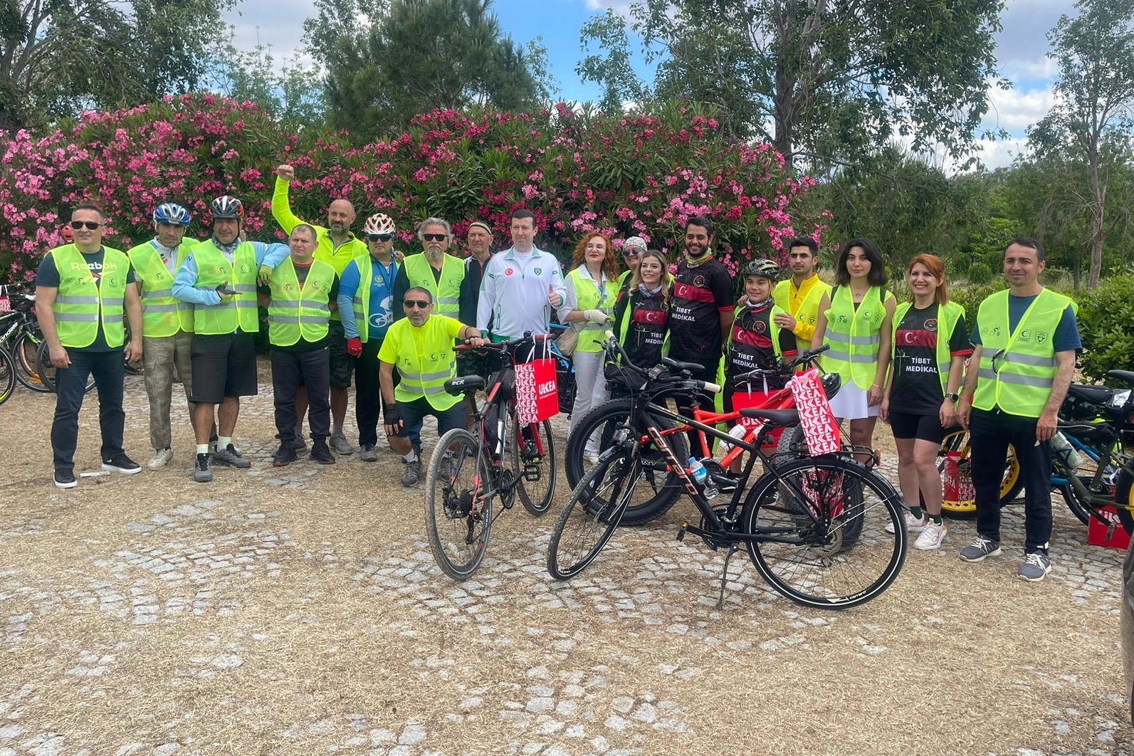 İzmir’de pedallar bağımlılıktan uzak nesiller için çevrildi