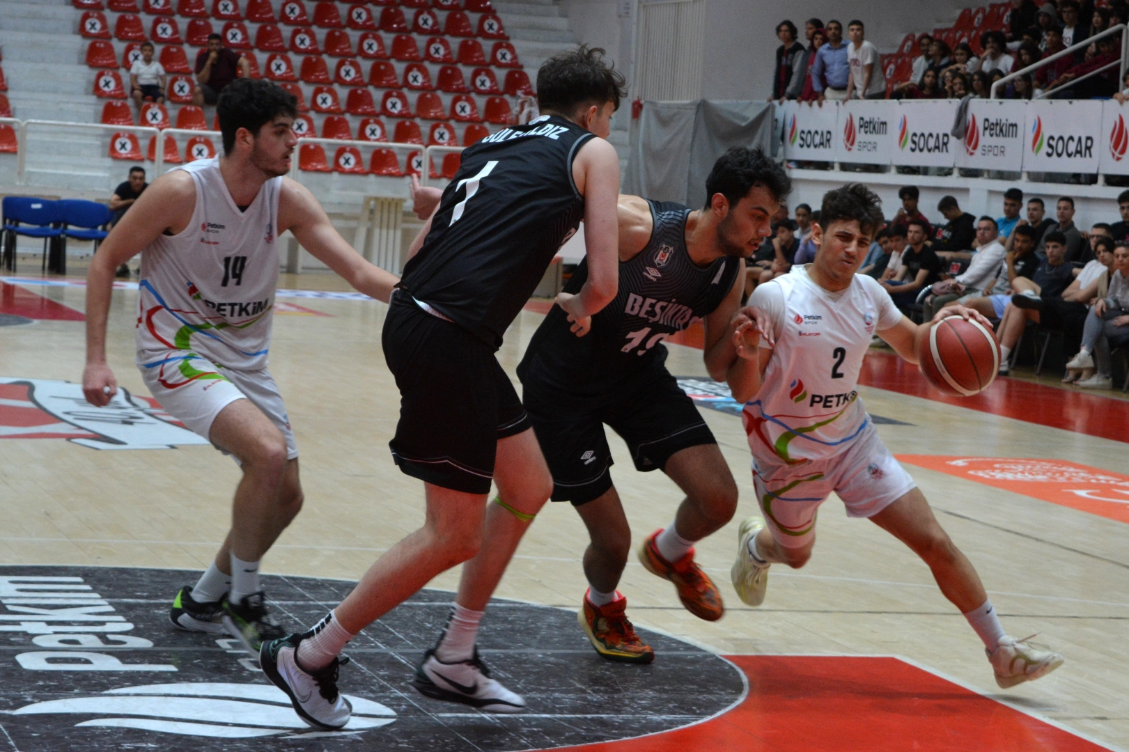 Basketbol Gençler Ligi: Aliağa Petkimspor: 63 - Beşiktaş :72 haberinin görseli