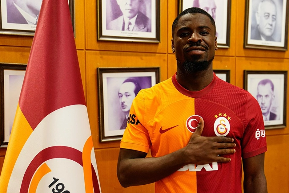 Galatasaray'ın sağ beki Serge Aurier kimdir? Serge Aurier ne kadar maaş alıyor? haberinin görseli