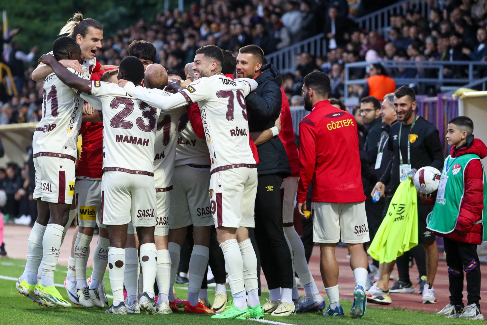 Göztepe, ligin en başarılı dış saha takımı haberinin görseli