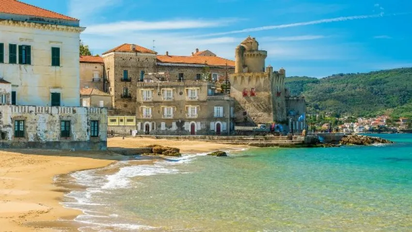SANTA MARİA Dİ CASTELLABATE, CAMPANİA, İTALYA