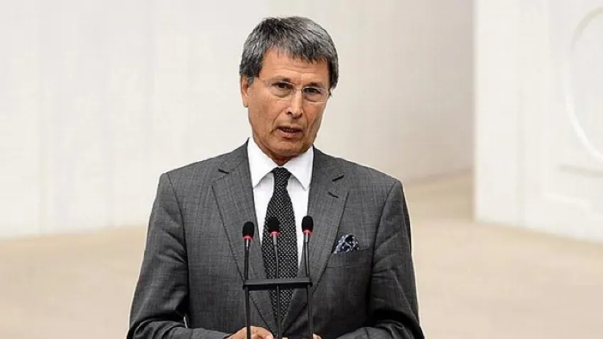 Yusuf Halaçoğlu kimdir