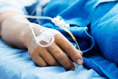 10 dakikada 3, 4 hastaya bakılıyor! haberinin görseli