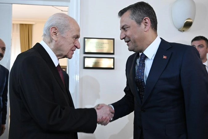 Özel'den  Bahçeli'ye ziyaret