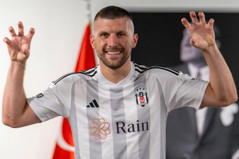 Ante Rebic kimdir? Ante Rebic ne kadar maaş alıyor?