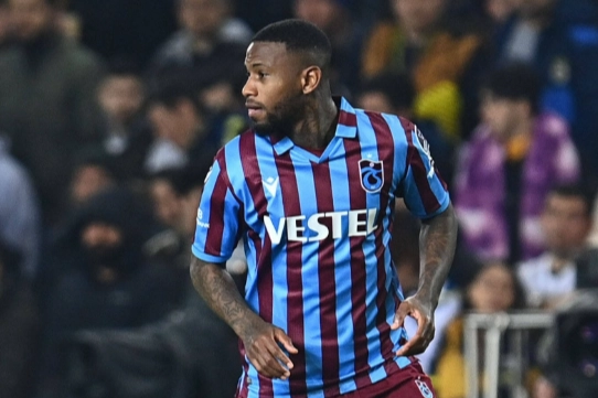 Başarılı futbolcu Stefano Denswil kimdir? Stefano Denswil ne kadar maaş alıyor? haberinin görseli