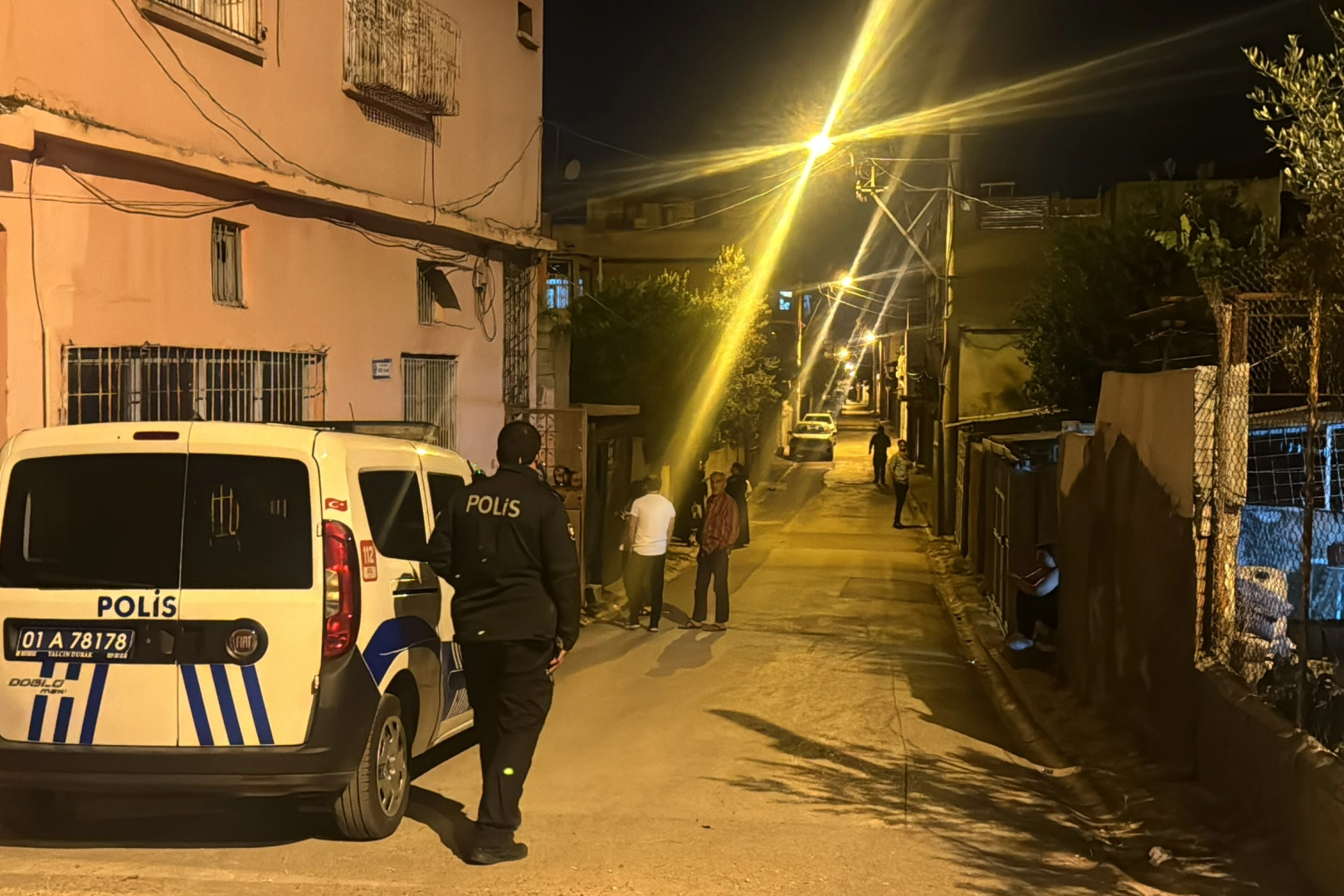 Sokak ortasında av tüfeği dehşeti!
