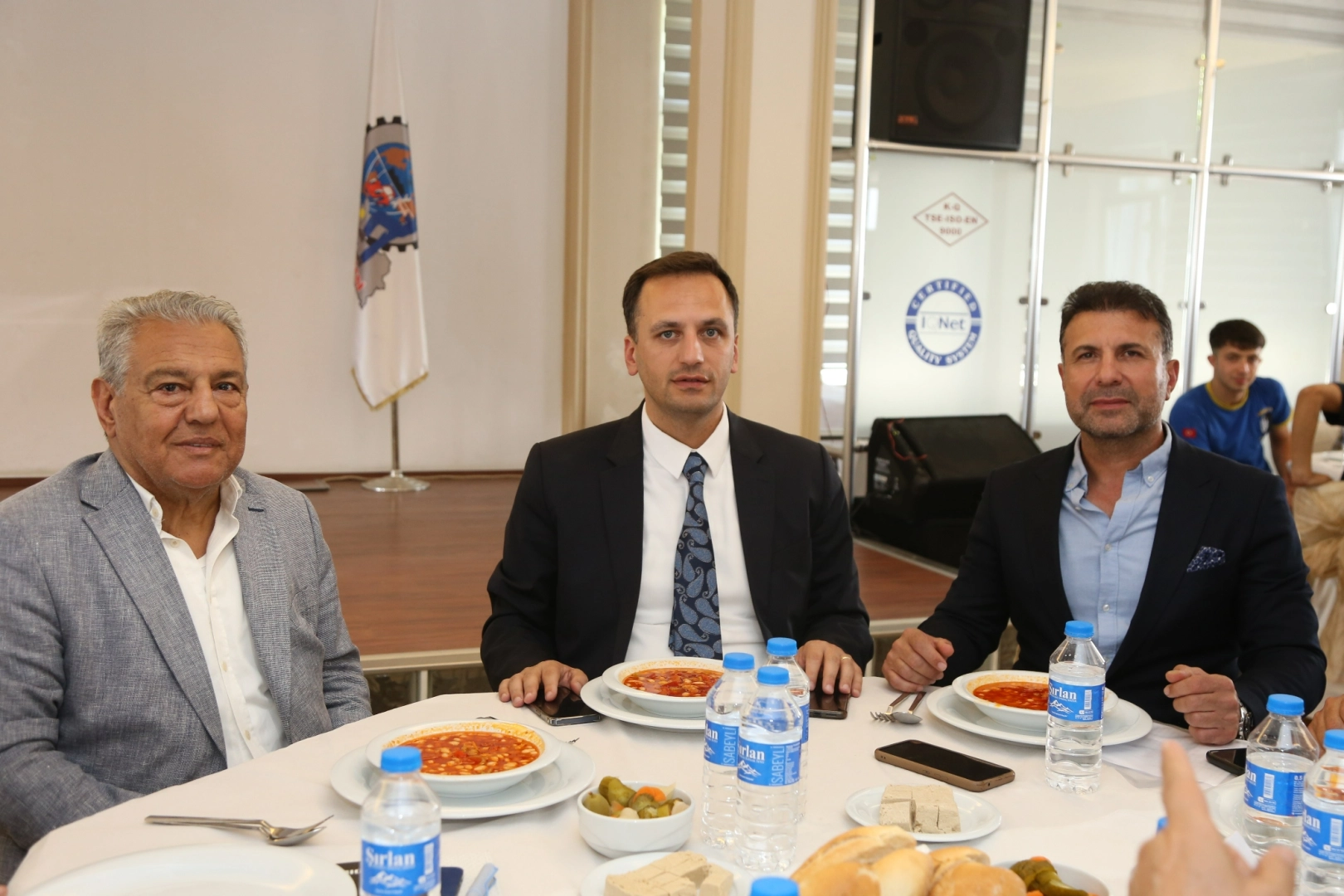Bornova Belediyesi'nden sanayi sitelerine destek haberinin görseli