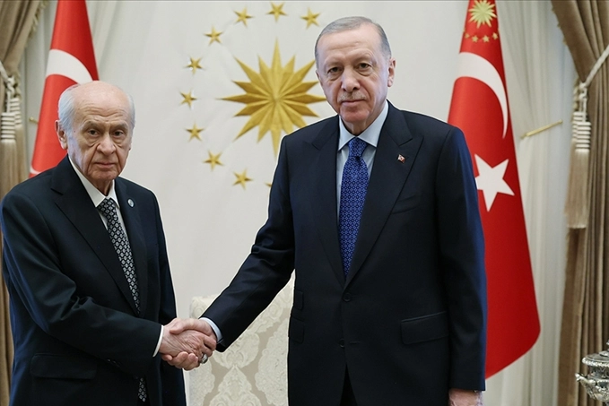 Cumhurbaşkanı Erdoğan, Bahçeli'yi kabul etti haberinin görseli