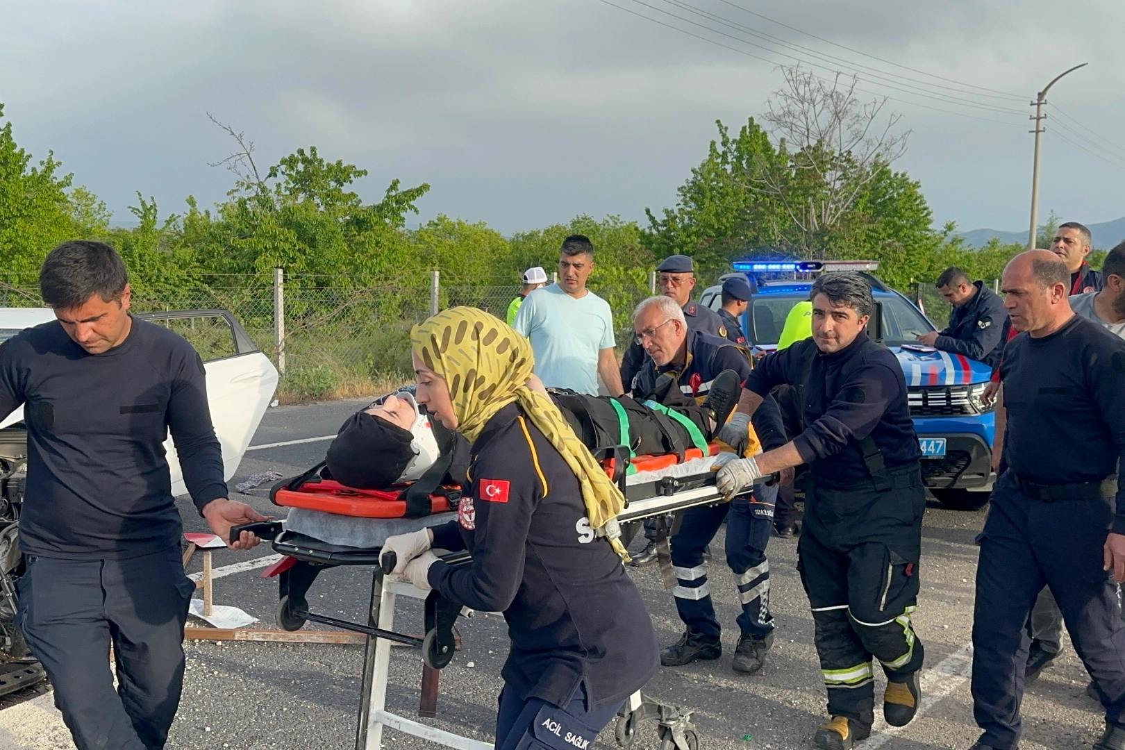 Elazığ'da otomobiller çarpıştı: Yaralılar var