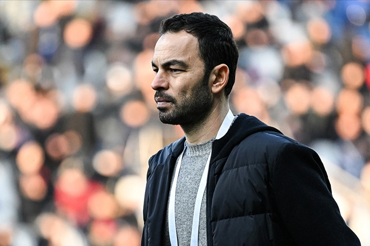 Futbolculuktan teknik direktörlüğe: Selçuk İnan kimdir? Selçuk İnan ne kadar maaş alıyor? haberinin görseli