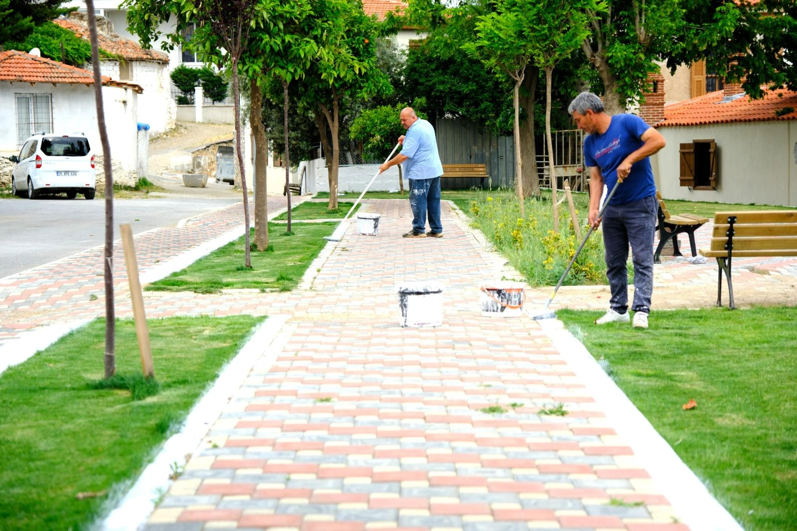 Narlıdere'de ekipler sahada