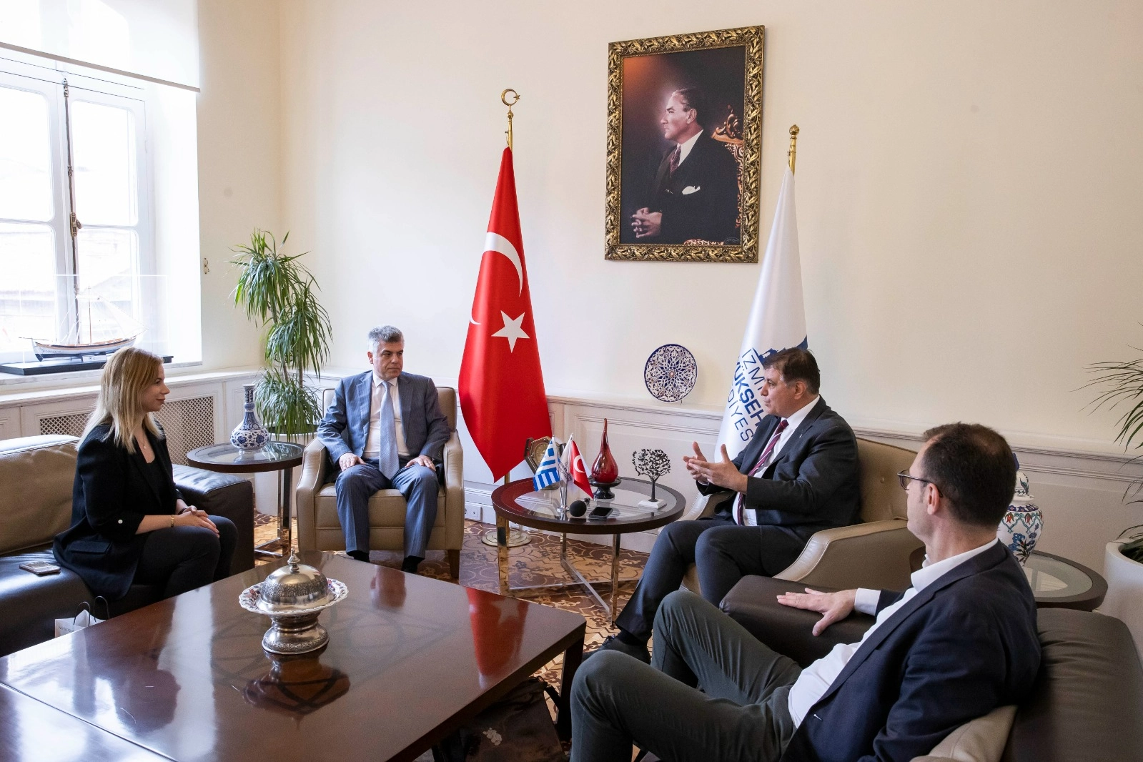 Yunanistan’ın İzmir Başkonsolosu'ndan turistlere İzmir daveti haberinin görseli