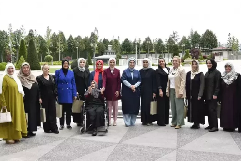 Emine Erdoğan'dan Anneler Günü paylaşımı