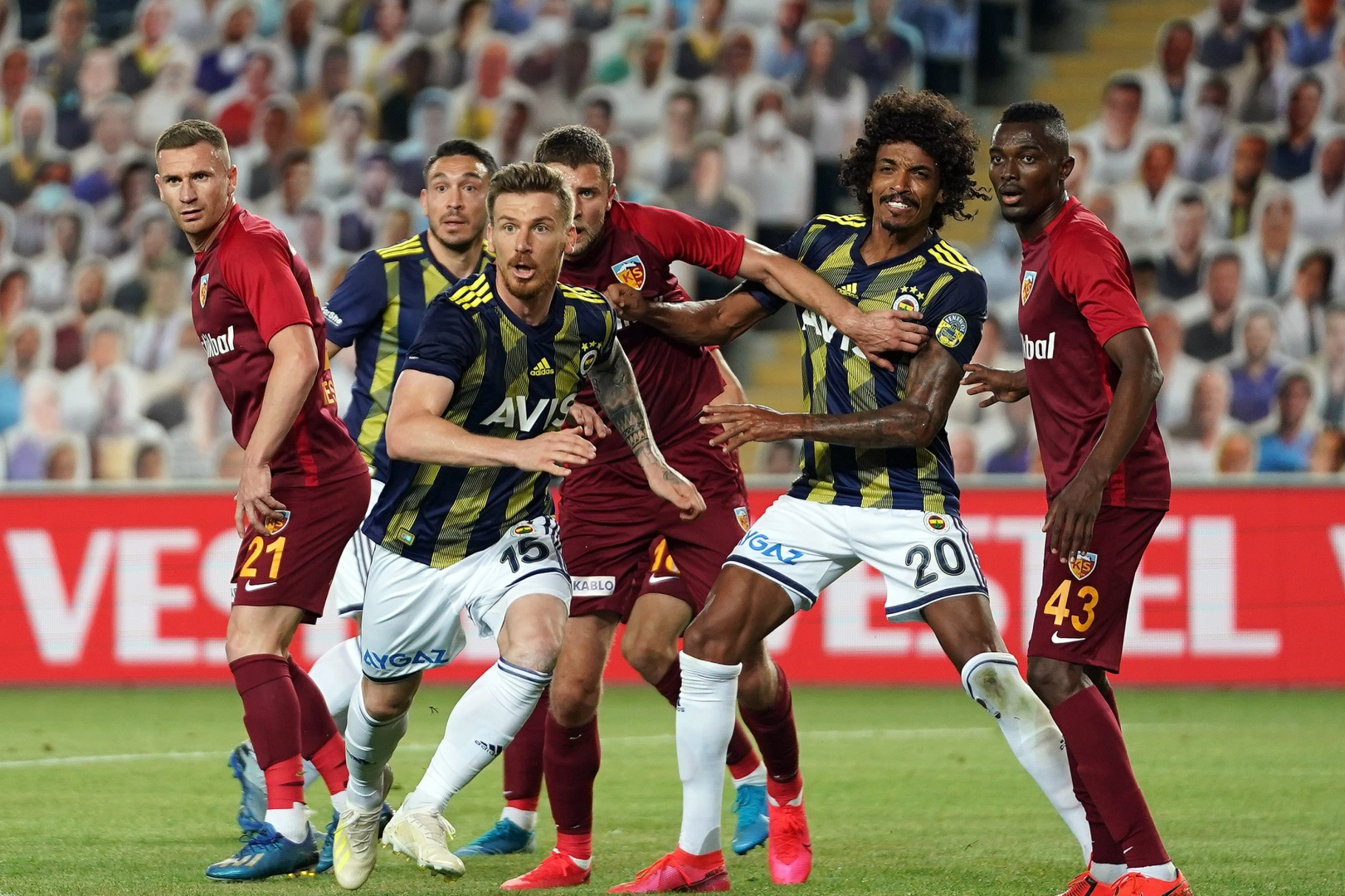 Fenerbahçe - Kayserispor maçı ne zaman saat kaçta? Fenerbahçe – Kayserispor hangi kanalda? haberinin görseli